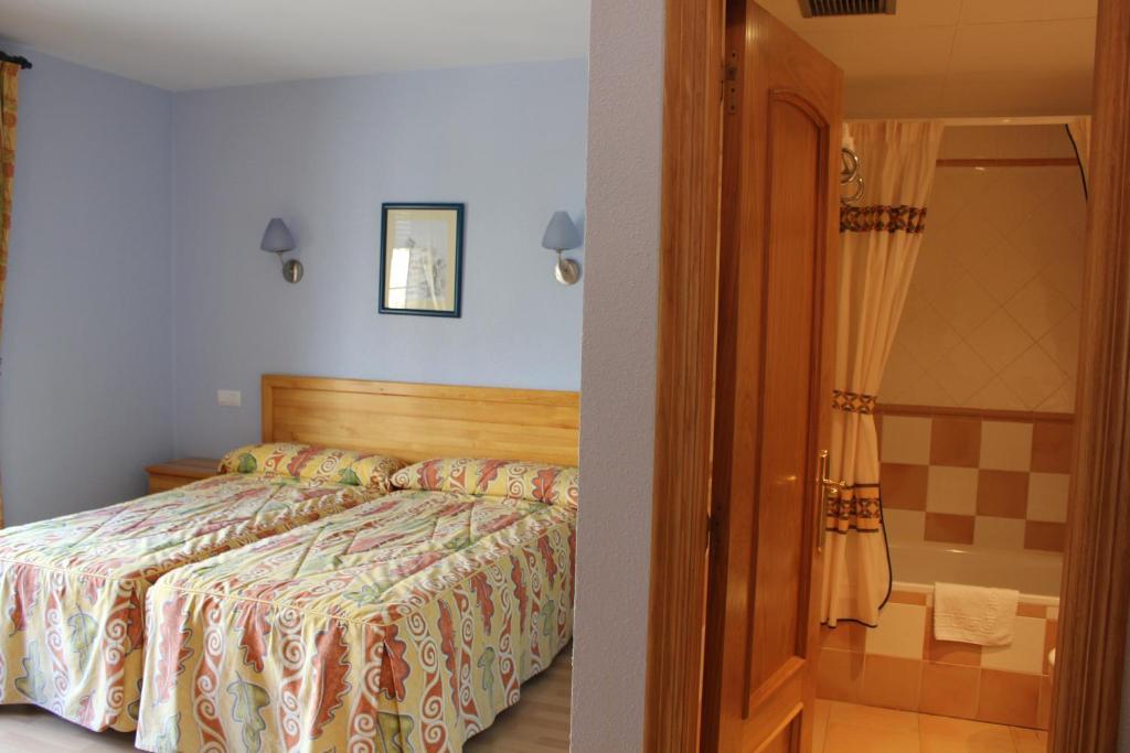 Casa Martin Hotel Poza de la Sal Room photo